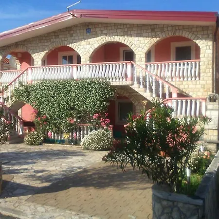 Apartament Toni